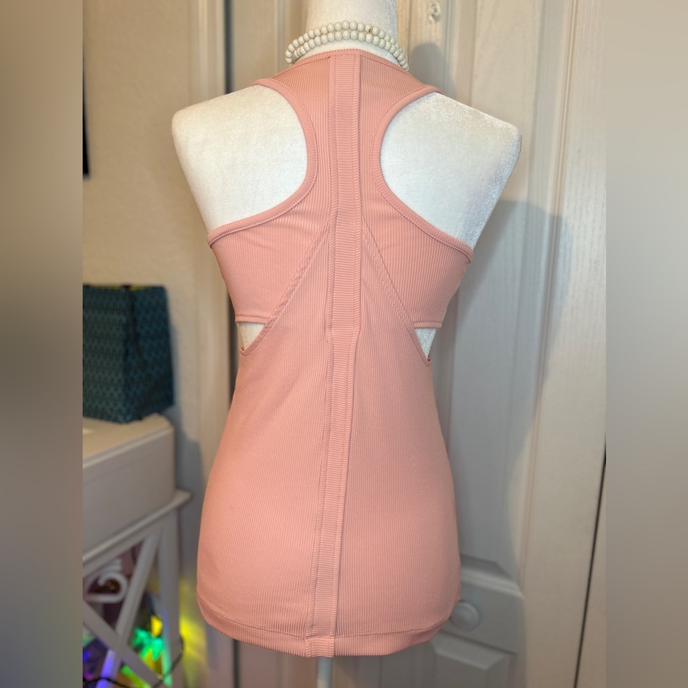 ASICS Light Pink Ribbed Racerback Top (M) - Picture 3 of 11